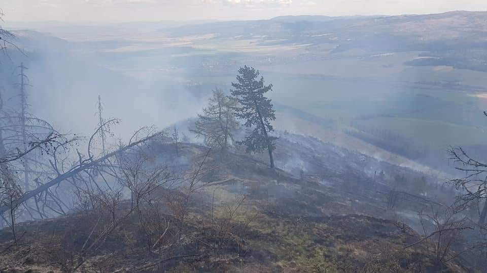 05 - Rozsiahly požiar lesného požiaru v katastri obce Kravany, okres Poprad