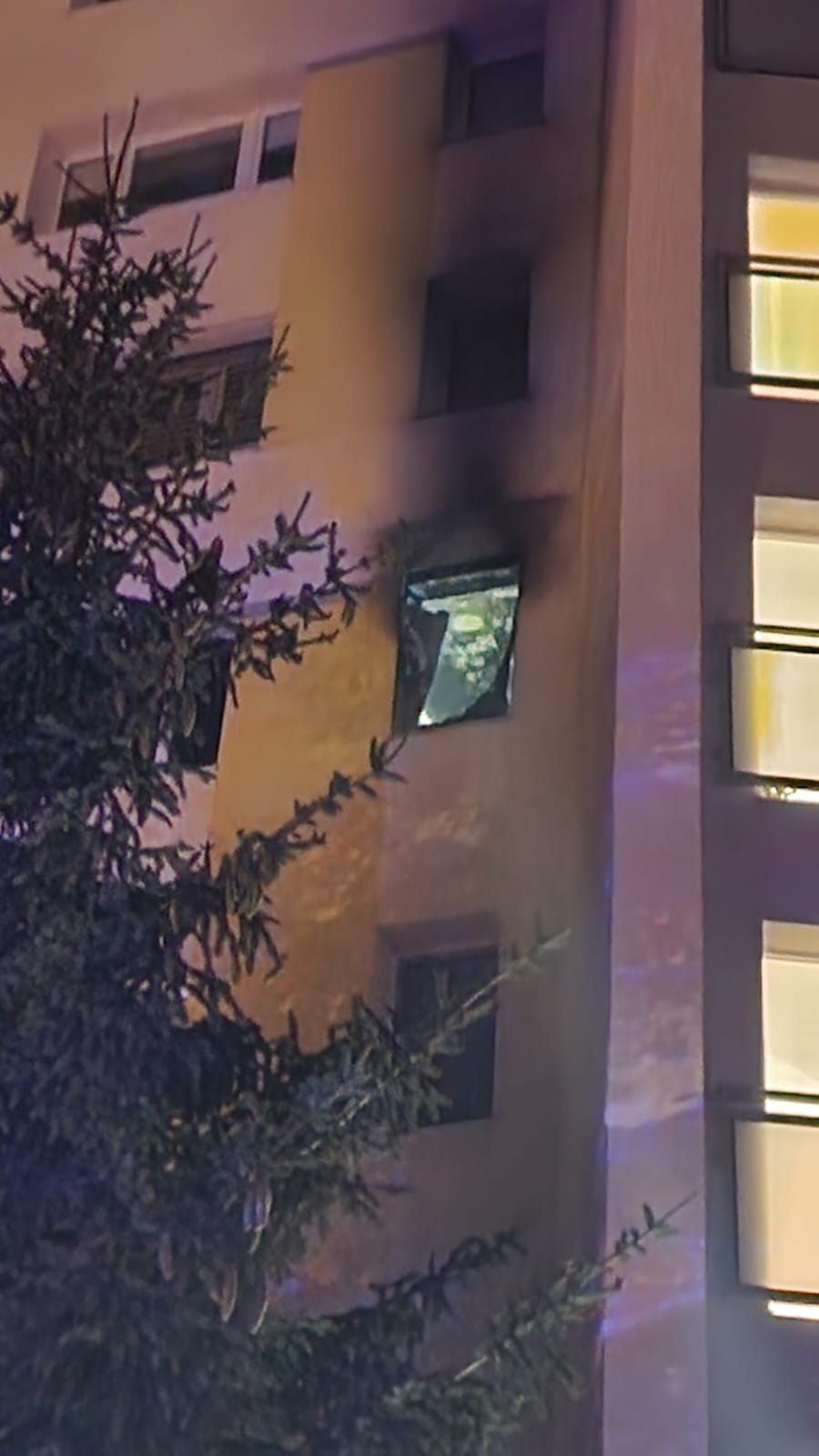01 - Požiar bytu v Nitre spôsobil škodu vo výške 60 000 eur