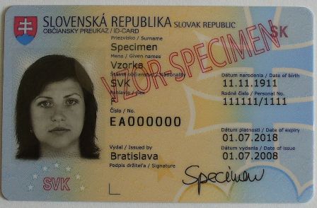 Predná strana nového občianskeho preukazu formátu EÚ, ktoré SR vydáva od 1. júla 2008