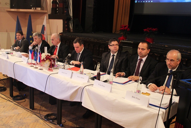 Zasadnutie slovensko-českej komisie