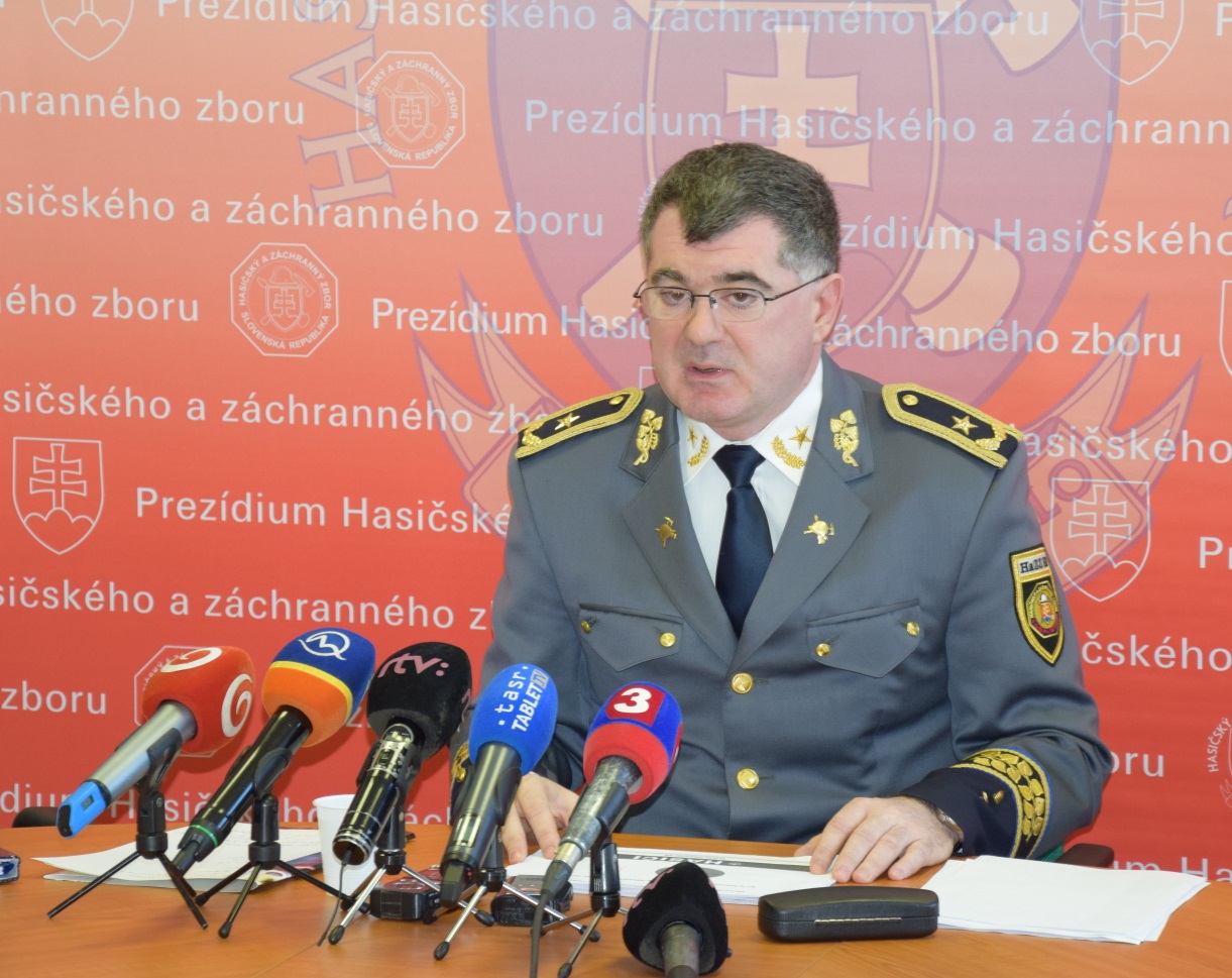 01 - Tlačová konferencia prezidenta Hasičského a záchranného zboru