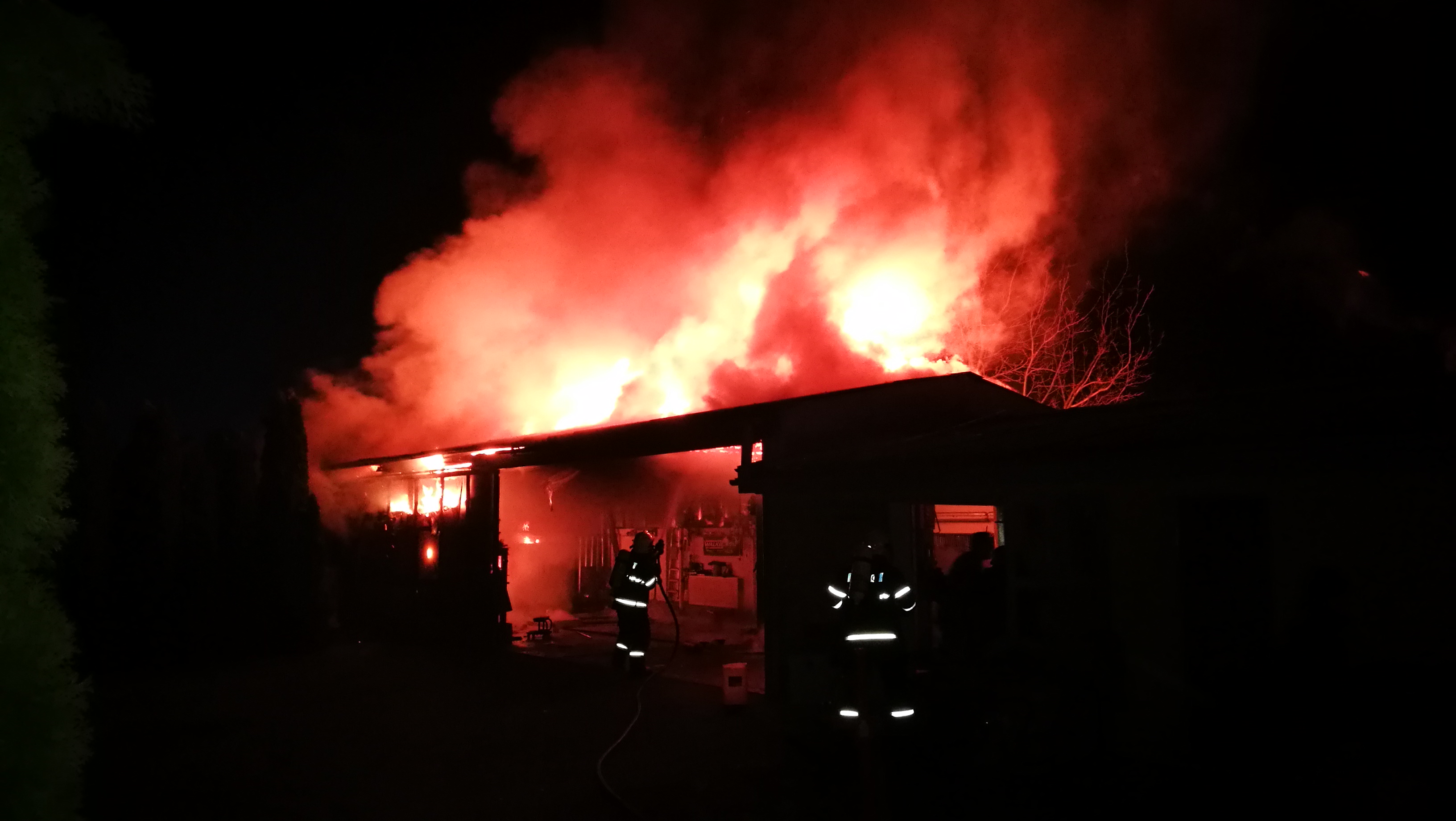 2 - Požiar garáže v obci Dunajská Lužná