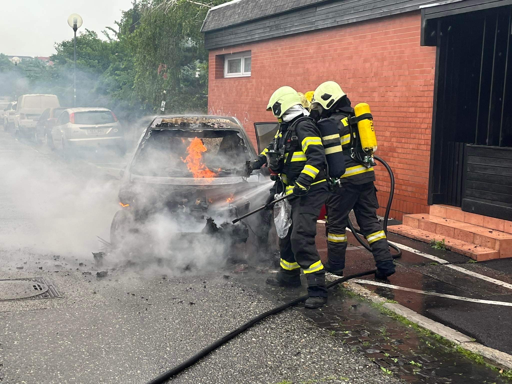 Požiar osobného automobilu v Ružinove
