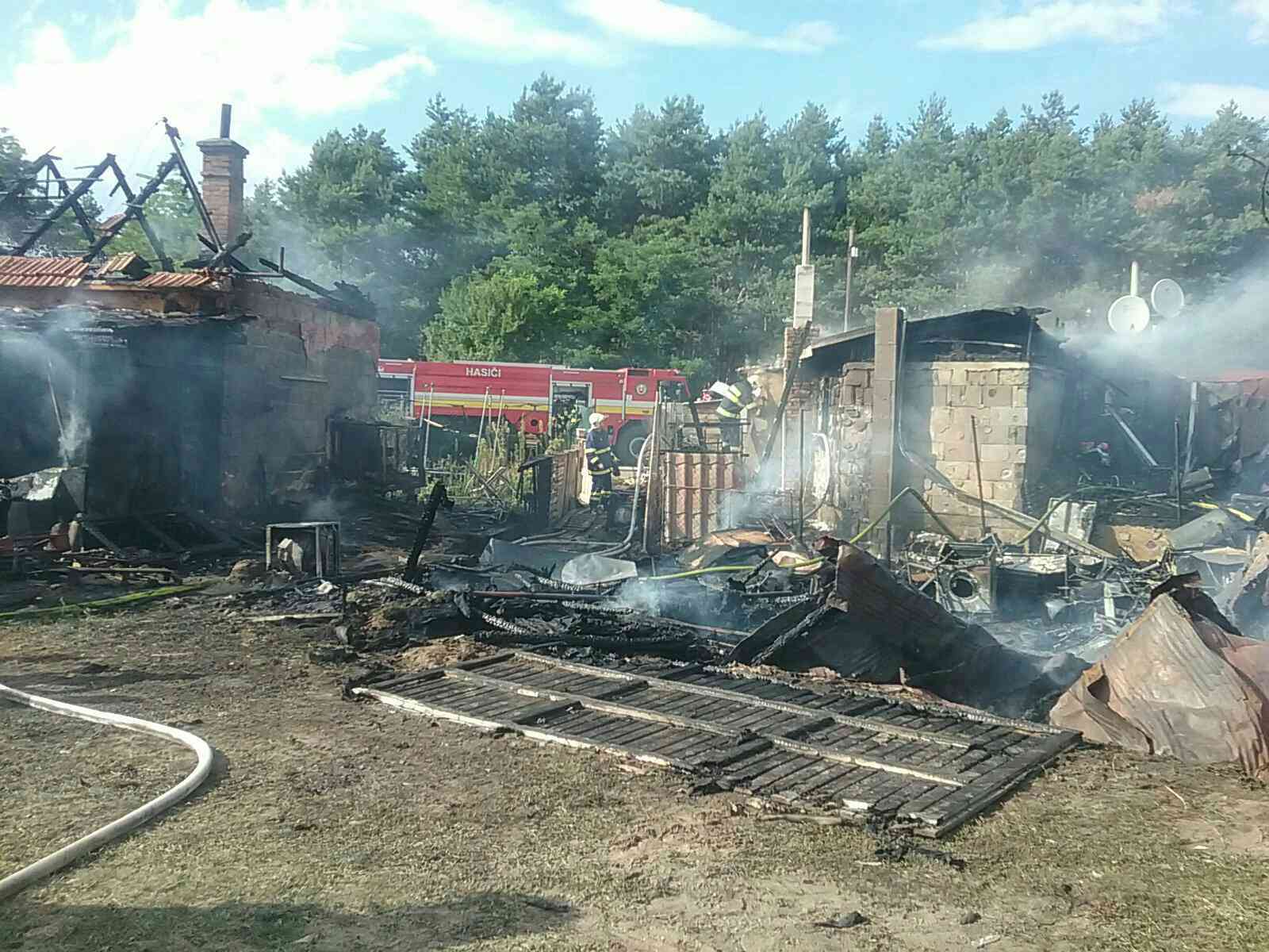 Rohožník - požiar šopy a rodinného domu