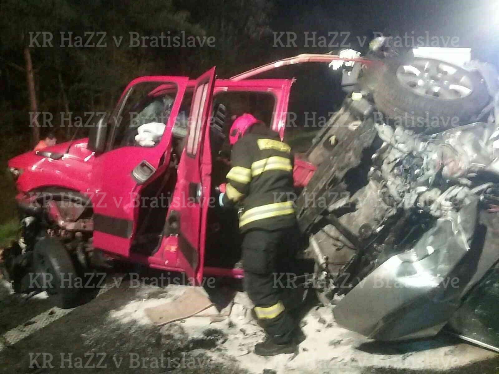 Dopravná nehoda na diaľnici D2 v katastri obce Veľké Leváre