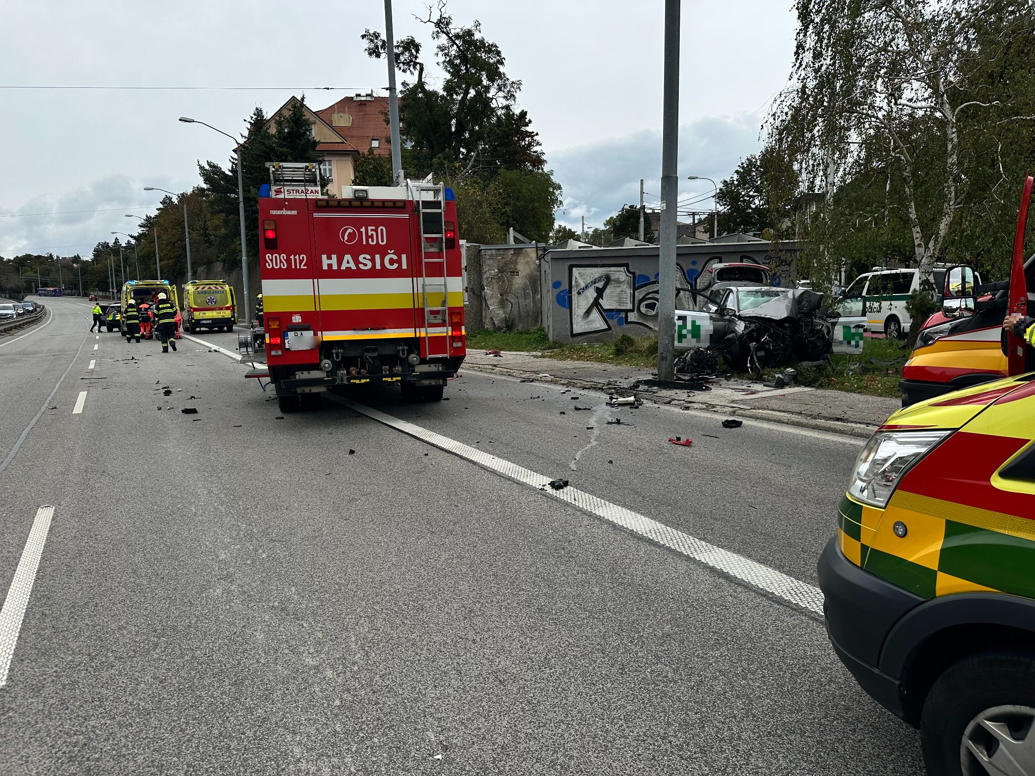 Dopravná nehoda dvoch vozidiel a chodkyne, Brnianska ulica, Bratislava