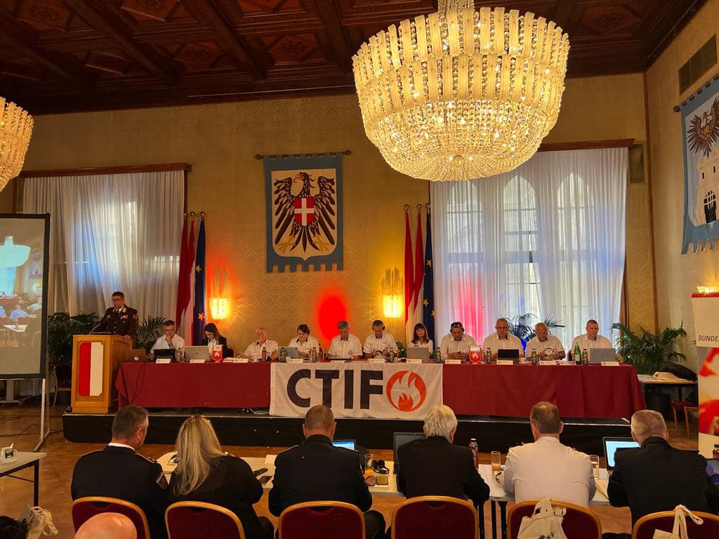 01 - Stretnutie delegátov Medzinárodnej asociácie hasičských a záchranných služieb CTIF vo Viedni