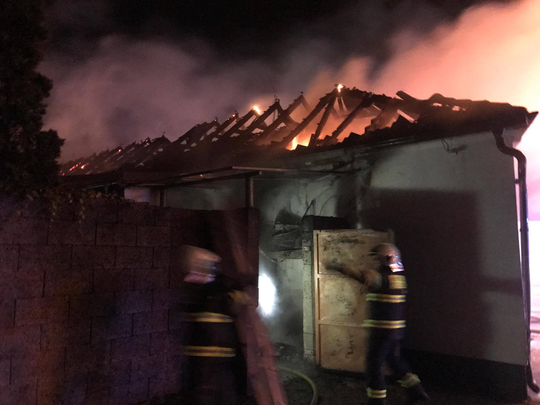 01 - Nočný požiar reštaurácie v Stupave