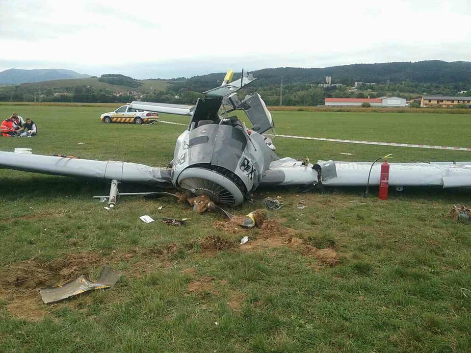 03- Pád malého lietadla v Prievidzi si vyžiadal jednu usmrtenú osobu