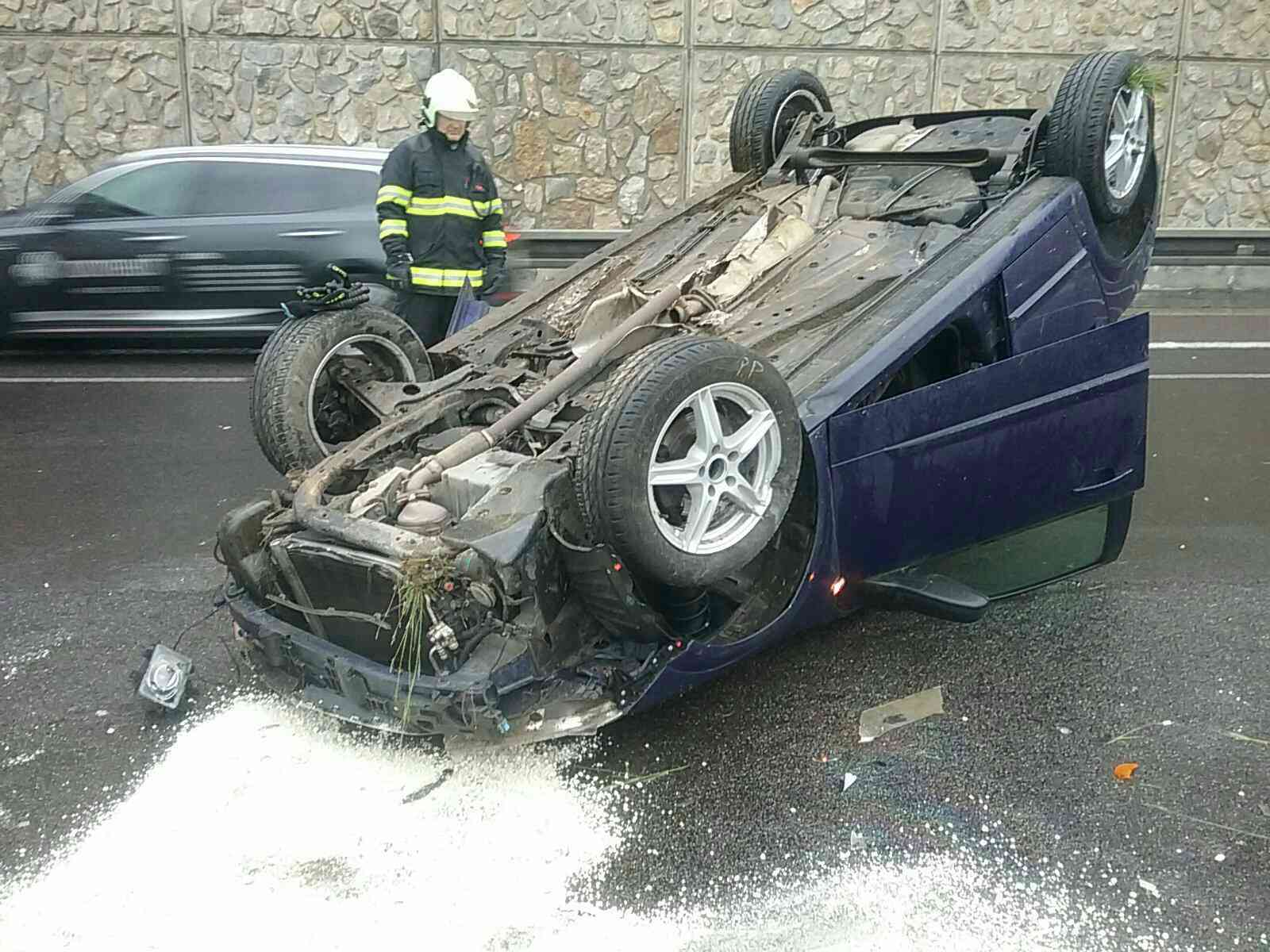 02 - Dopravná nehoda na diaľnici D1