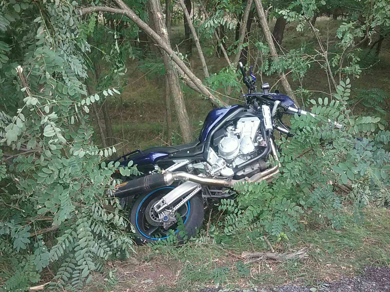 01 - Tragická dopravná motocykla a osobného vozidla si vyžiadala jeden život