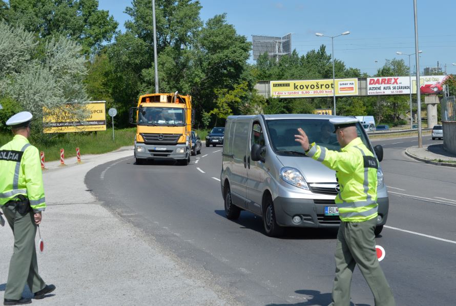 Hliadka dopravnej polície