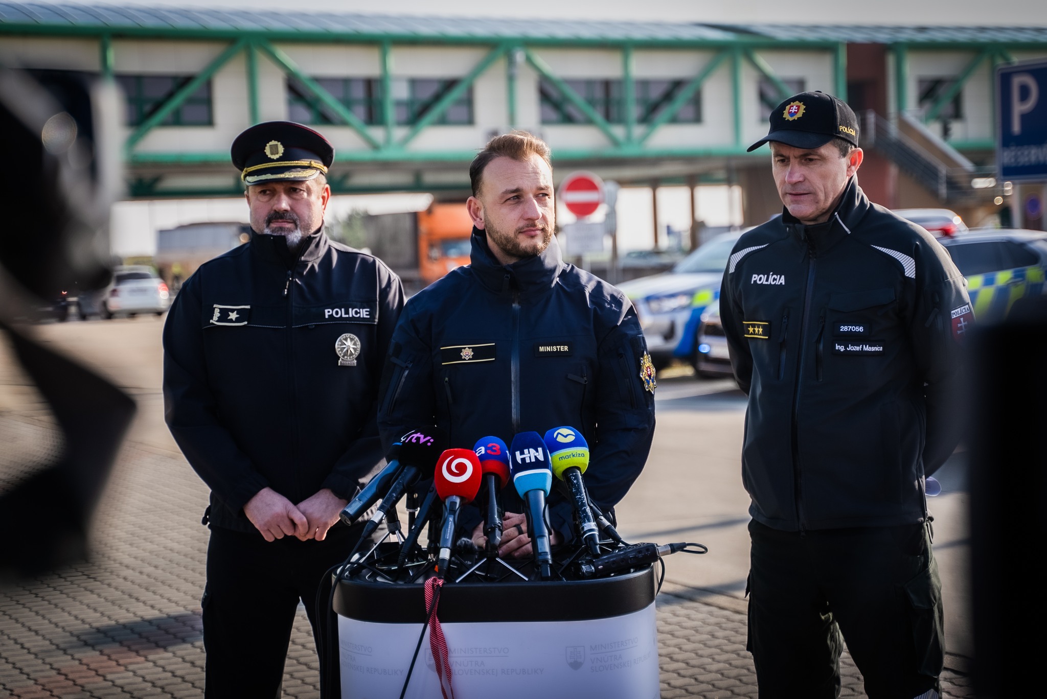 Tlačová konferencia s ukážkami  techniky