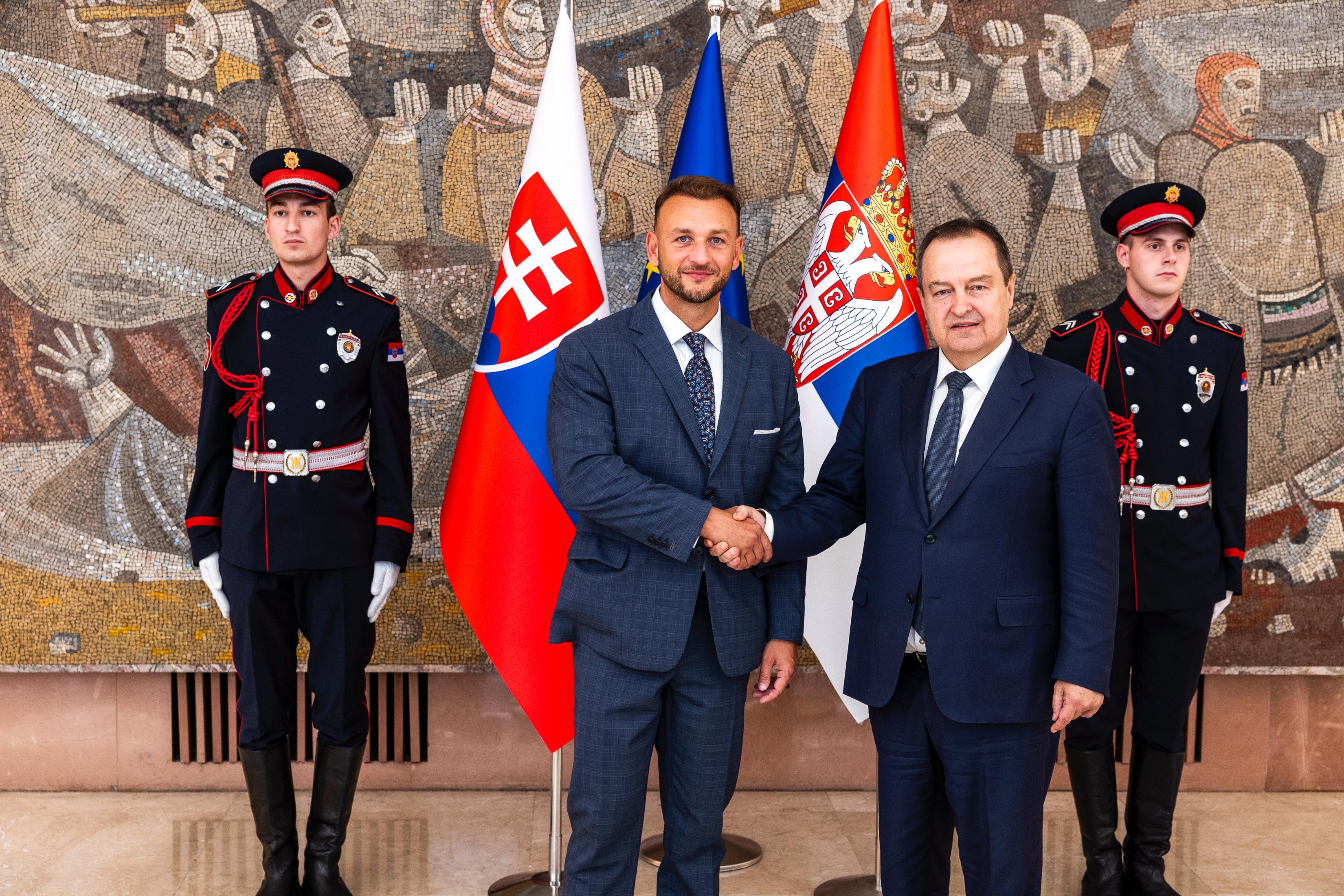 Matúš Šutaj Eštok a Ivica Dačić