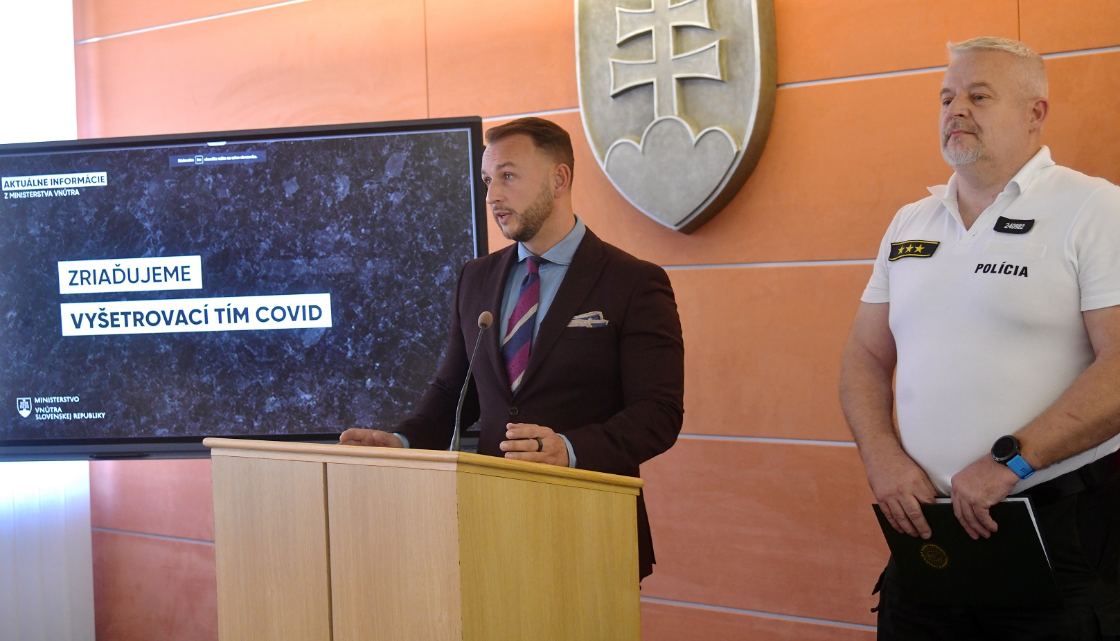 Minister M. Šutaj Eštok a prezident PZ Ľ. Solák informujú o zriadení vyšetrovacieho tímu