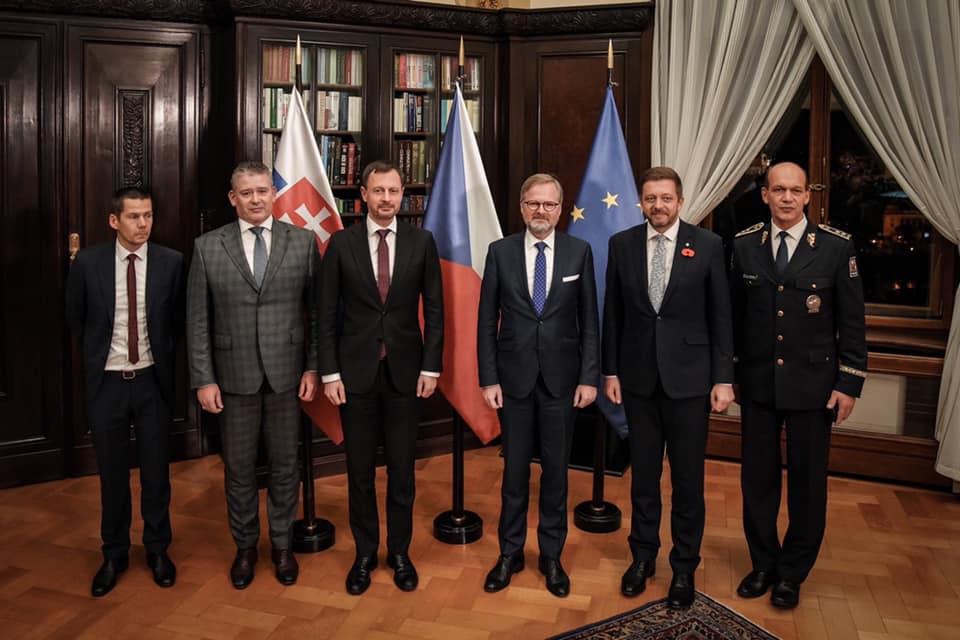 Slovenská a česká delegácia v Prahe