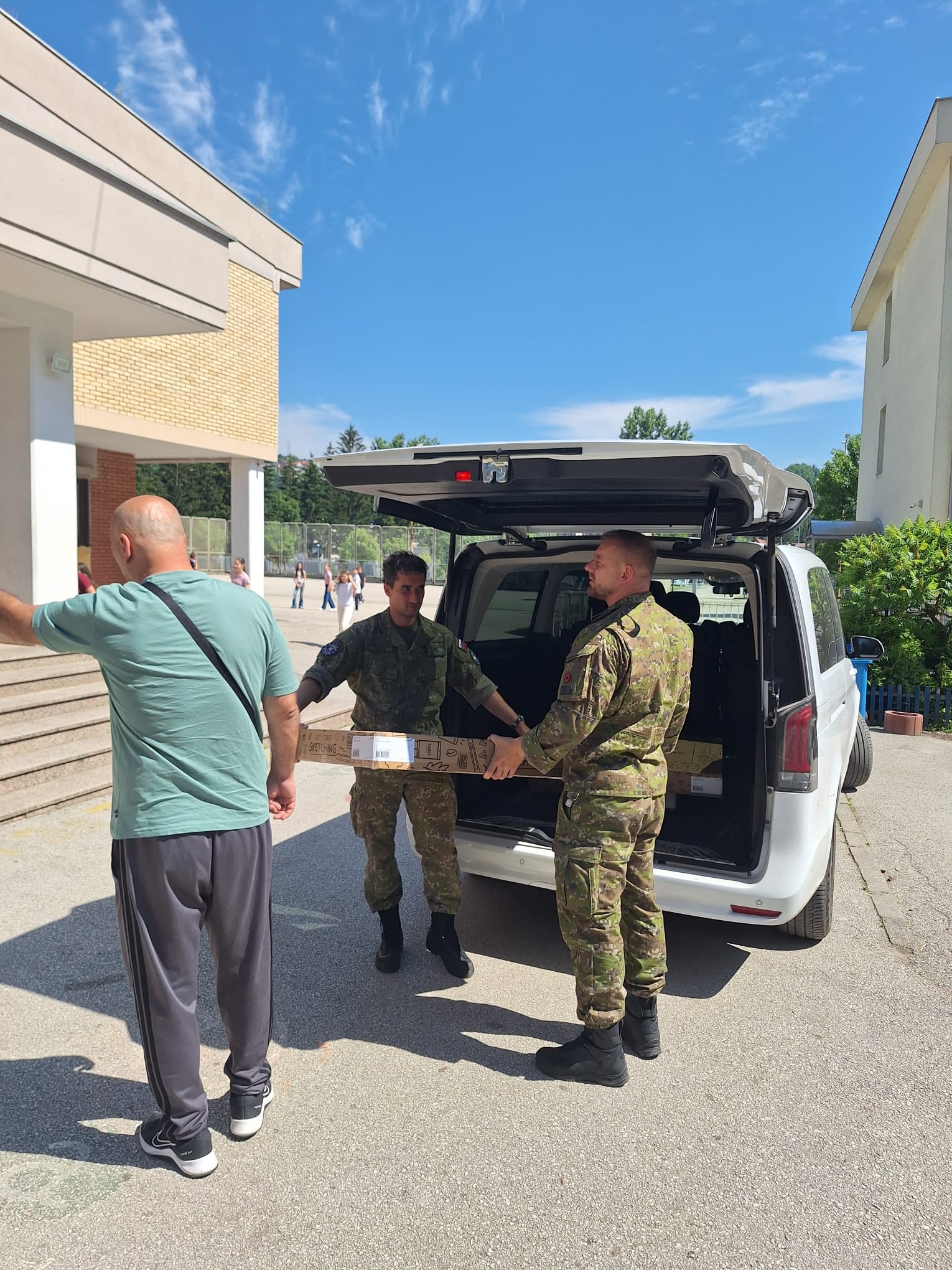 Odovzdanie humanitárnej pomoci