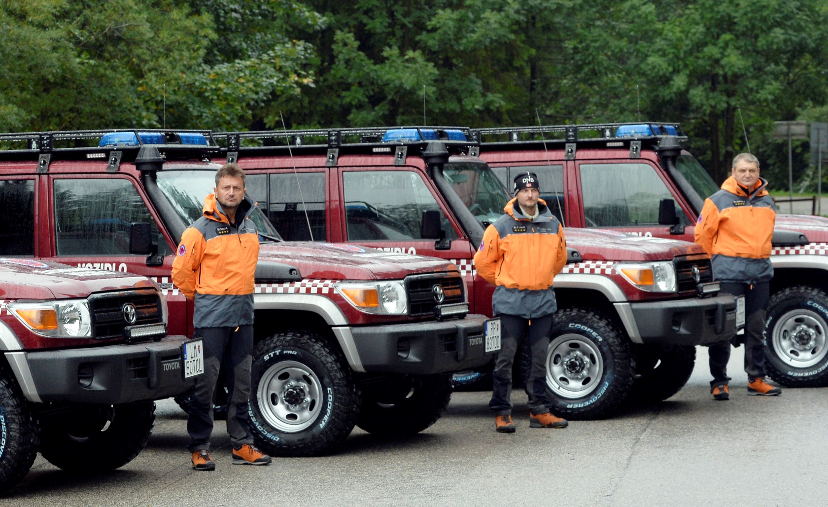 Horskí záchranári s novými landcruisermi