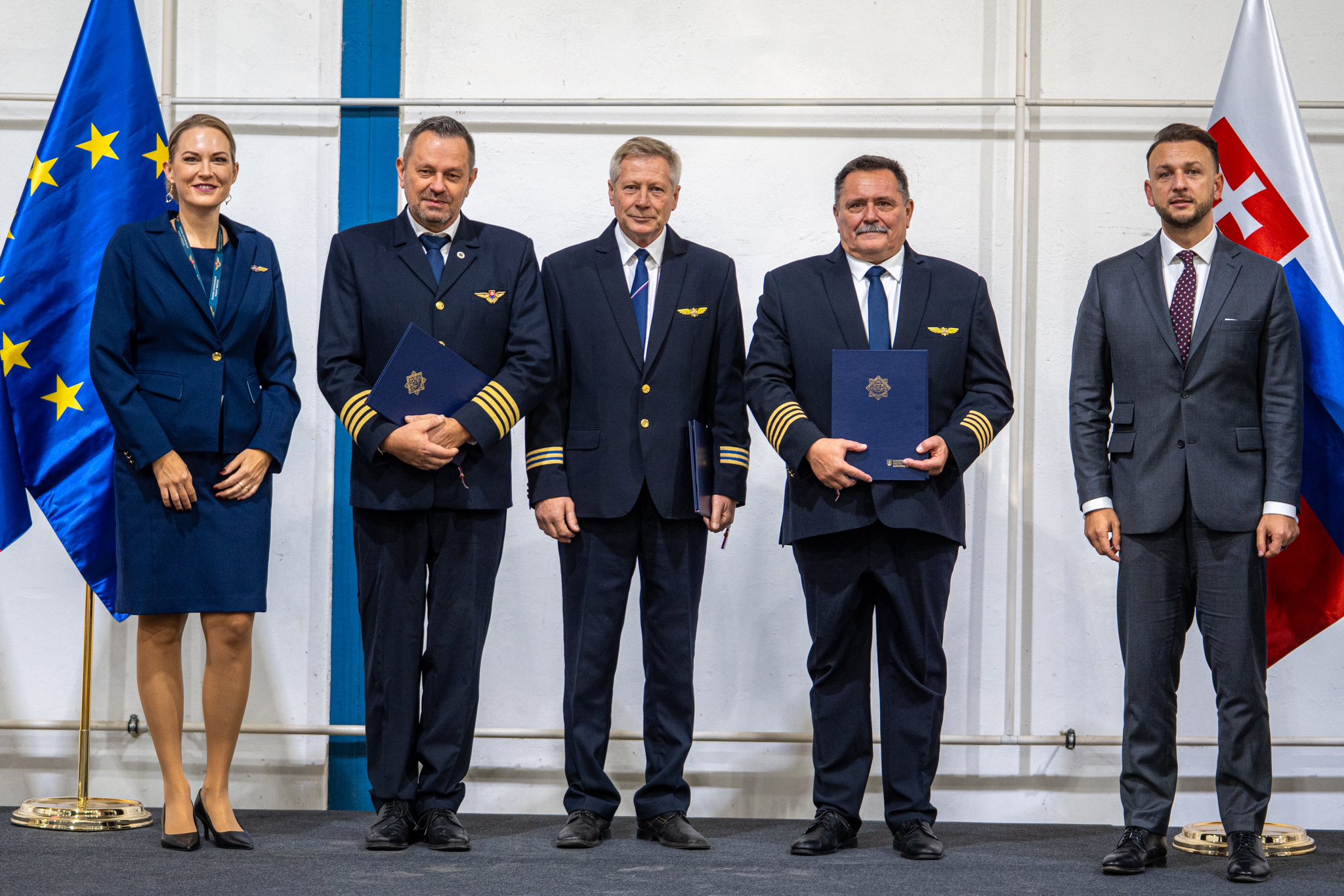 Raditelia leteckého útvaru s ministrom vnútra Raditelia leteckého útvaru s ministrom vnútra