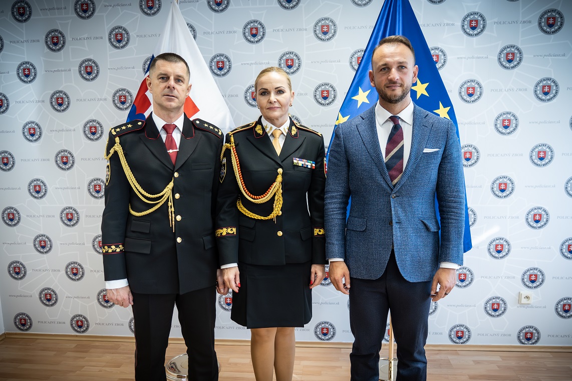Viceprezident PZ Rastislav Polakovič, poverená prezidentka Jana Maškarová a minister vnútra Matúš Šutaj Eštok