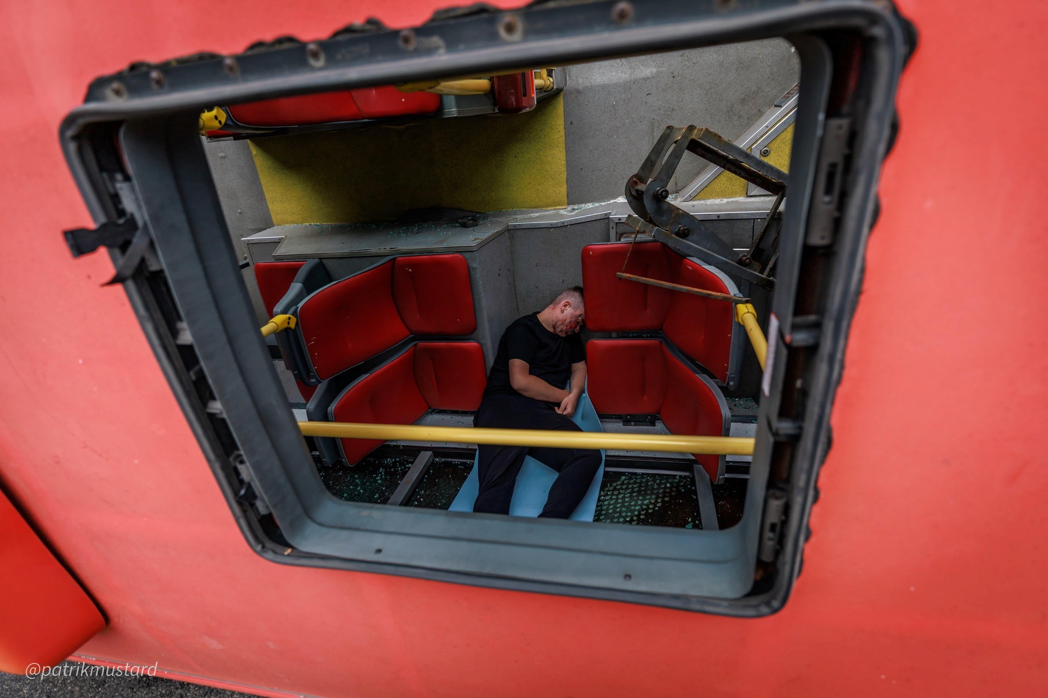 Bratislavskí hasiči si precvičili zásah pri hromadnej dopravnej nehode