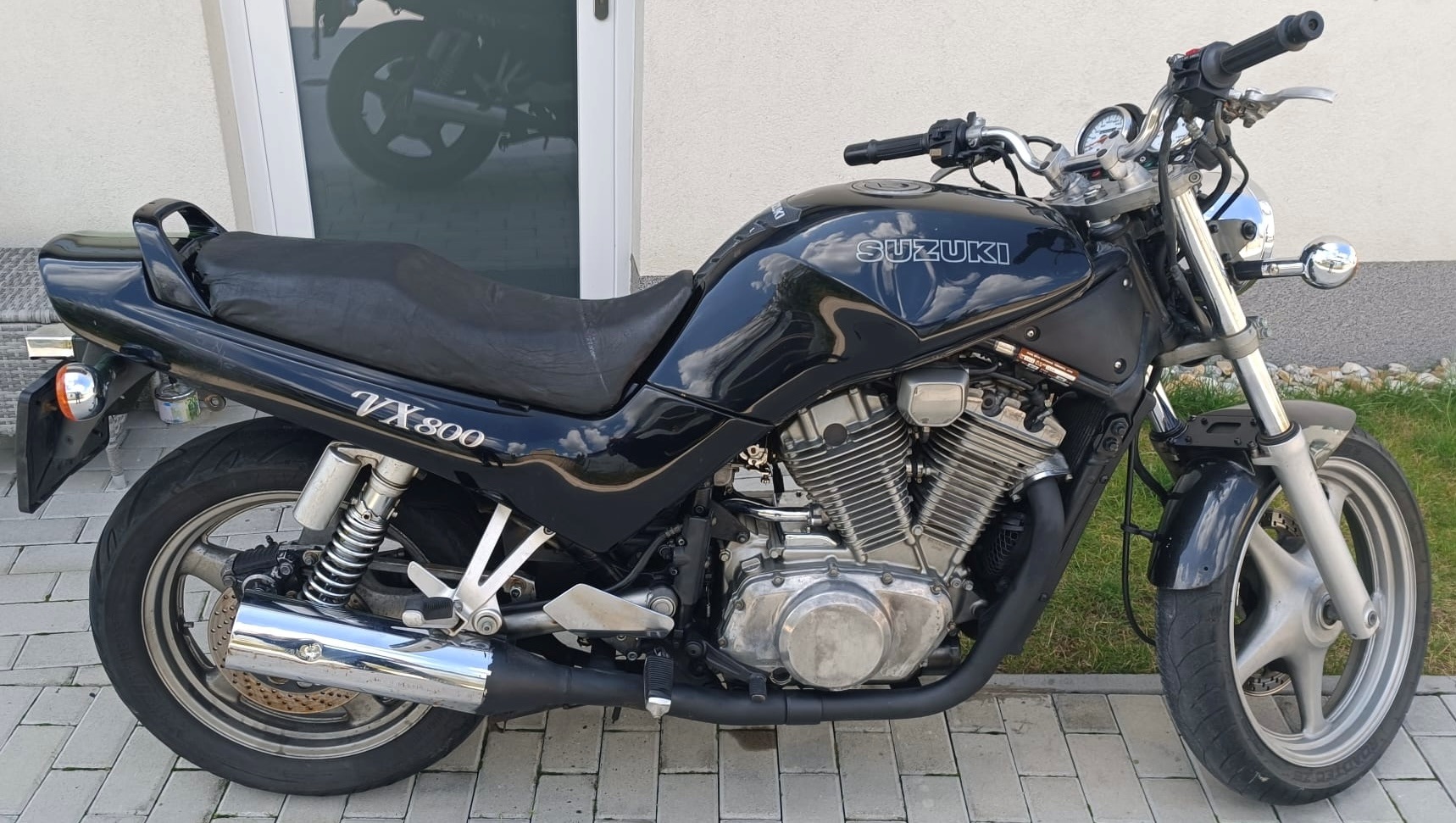 motocykel SUZUKI VX 800