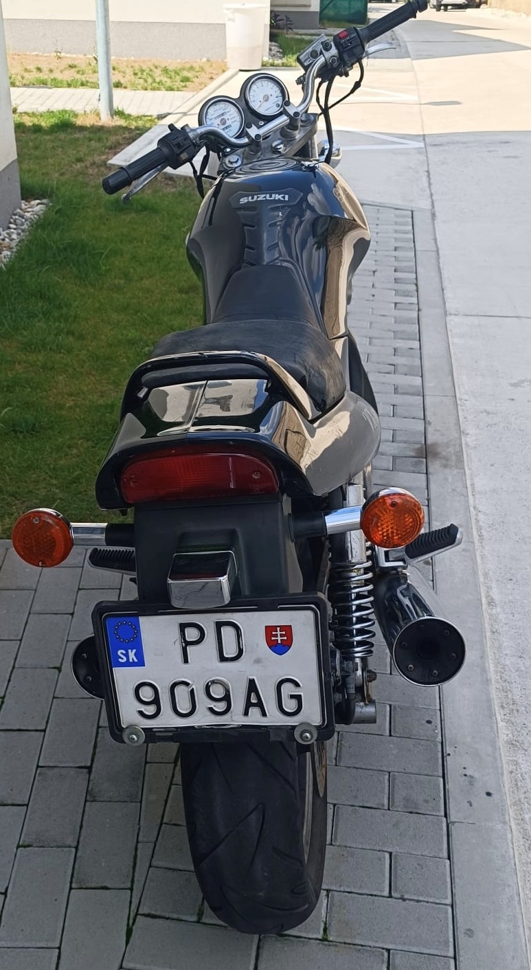 motocykel SUZUKI VX 800 motocykel SUZUKI VX 800