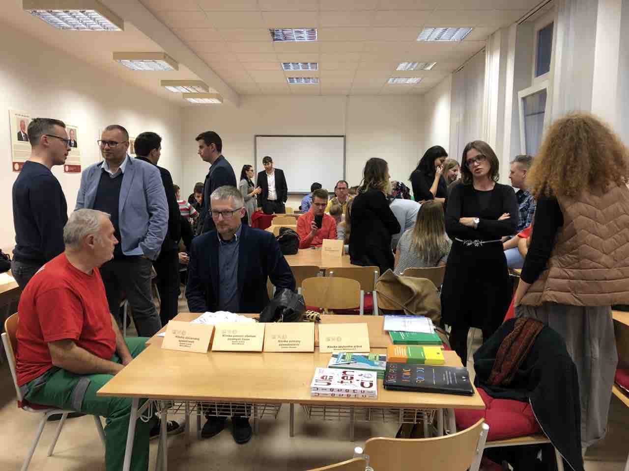 Fotografia z prezentácie kliník na právnickej fakulte trnavskej univerzity